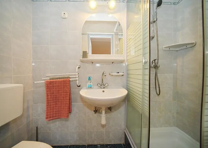 Semesterbostad Siesta Vendeghaz *