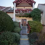 بيت للعطل Siesta Vendeghaz *