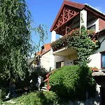 Siesta Vendeghaz Feriehus *