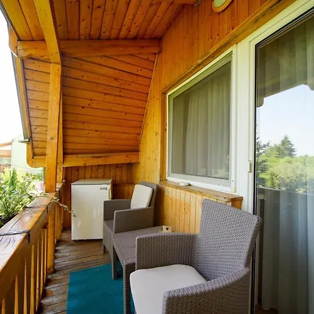 Siesta Vendeghaz Еґер