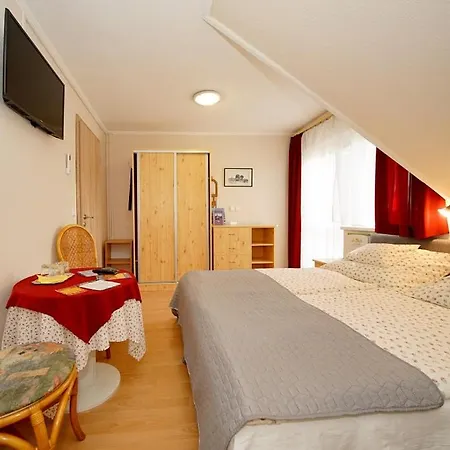 Semesterbostad Siesta Vendeghaz