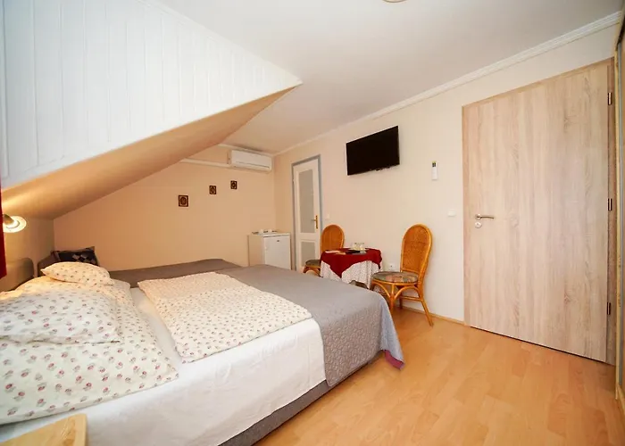 Siesta Vendeghaz Eger